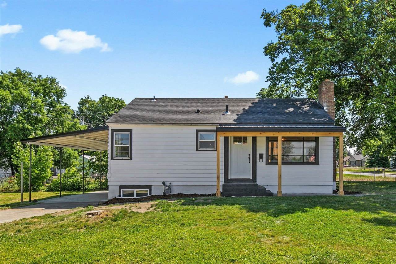 2338 Providence Ave - Photo 1