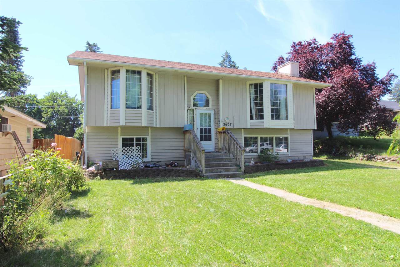 3607 Heroy Ave - Photo 1