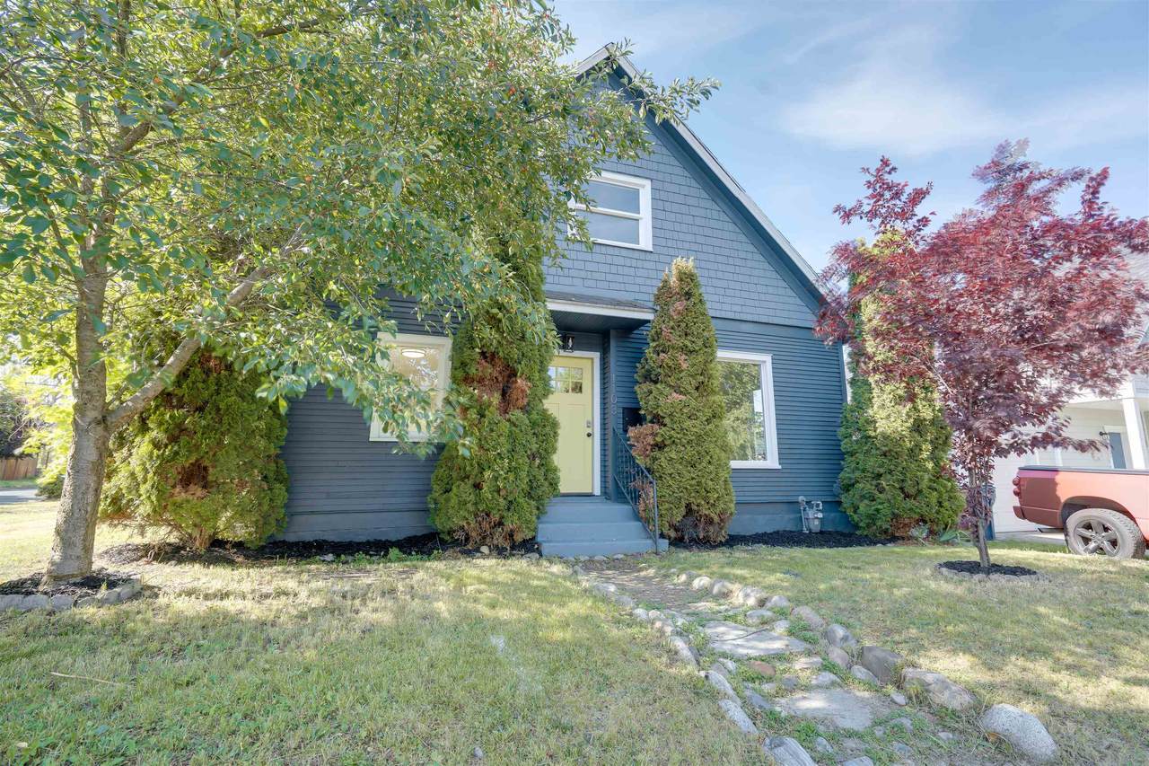 1103 Dalton Ave - Photo 1