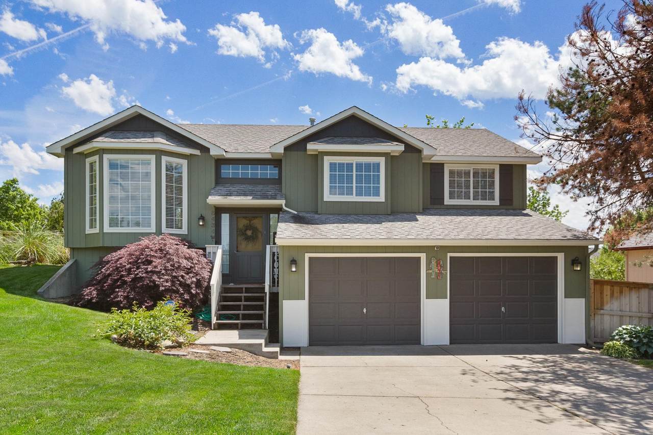 8434 Parkway Dr - Photo 1