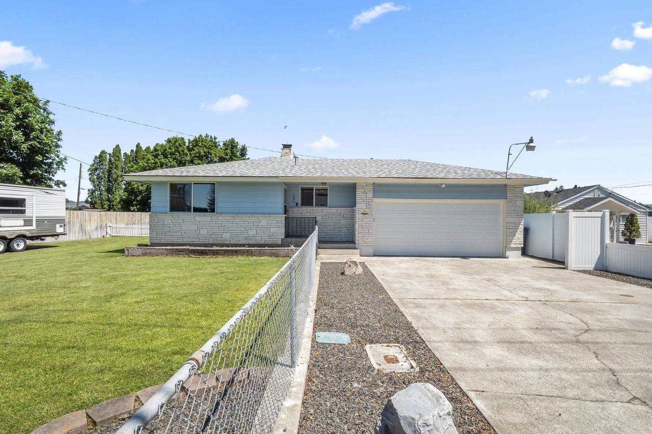 1806 Locust Rd - Photo 1