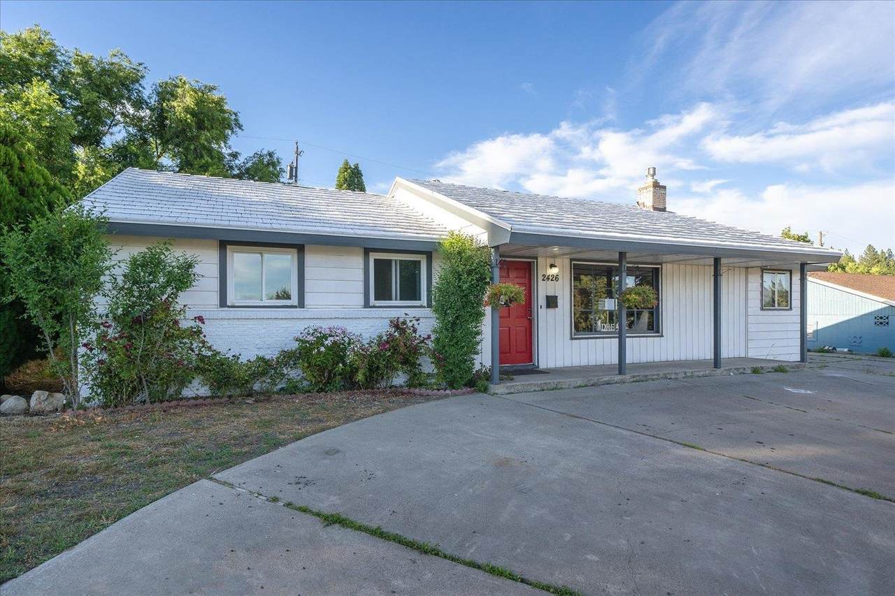 2426 Francis Ave - Photo 1