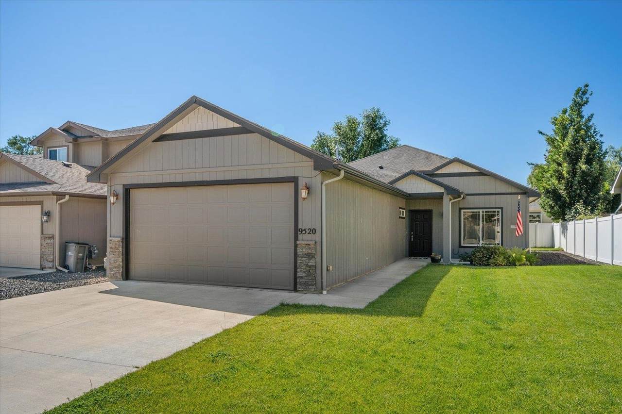 9520 Hoffman Ln - Photo 1