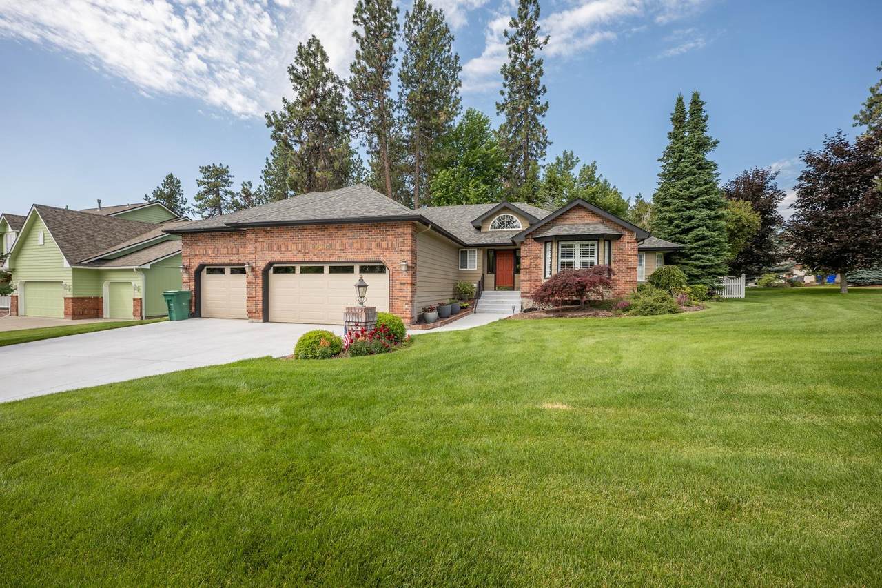 16203 Glencrest Dr - Photo 1