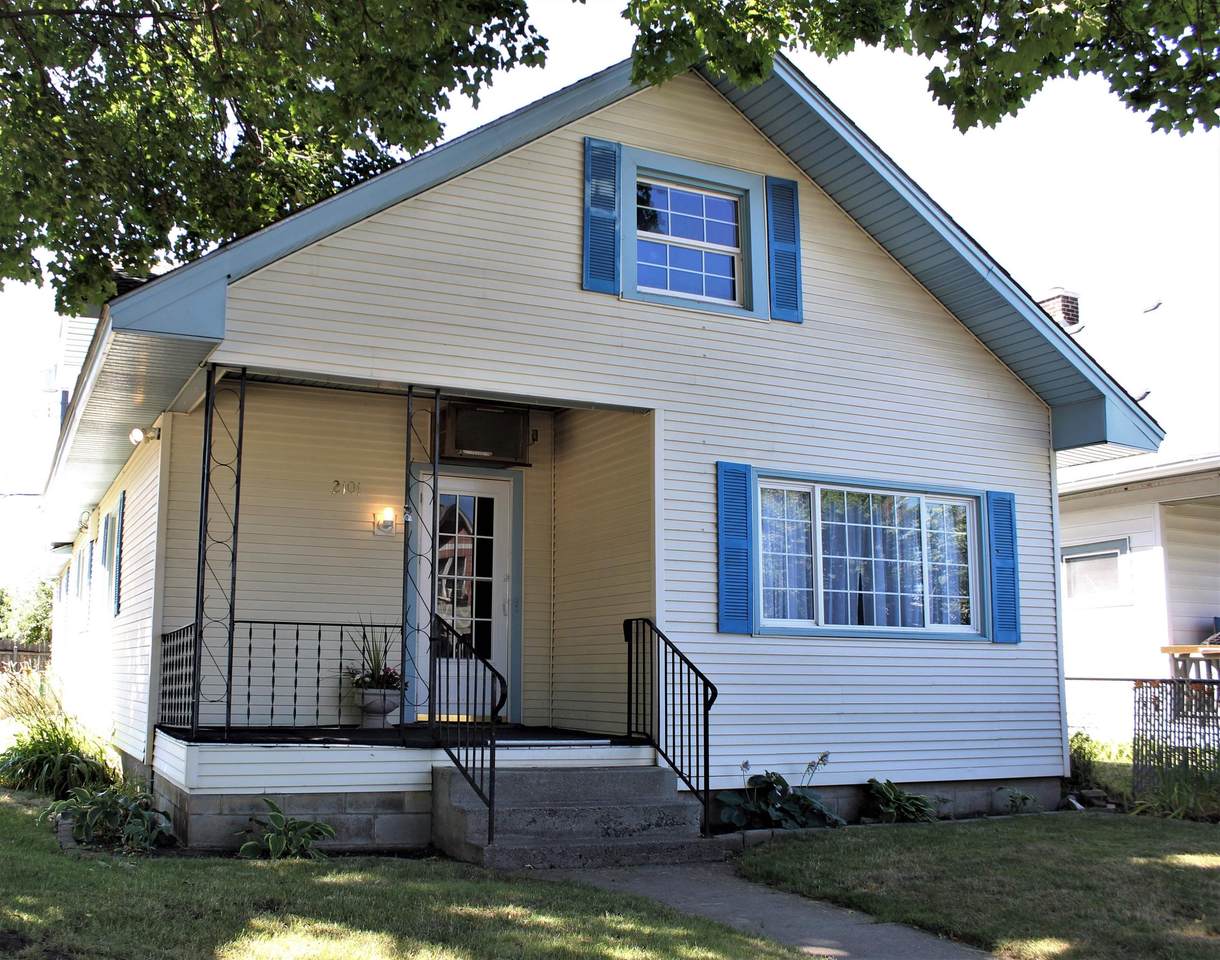 2101 Sharp Ave - Photo 1