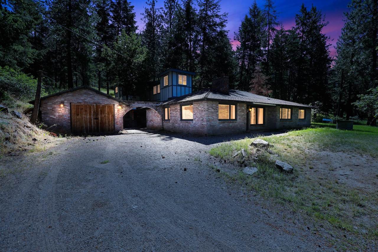 9018 Bruce Rd - Photo 1