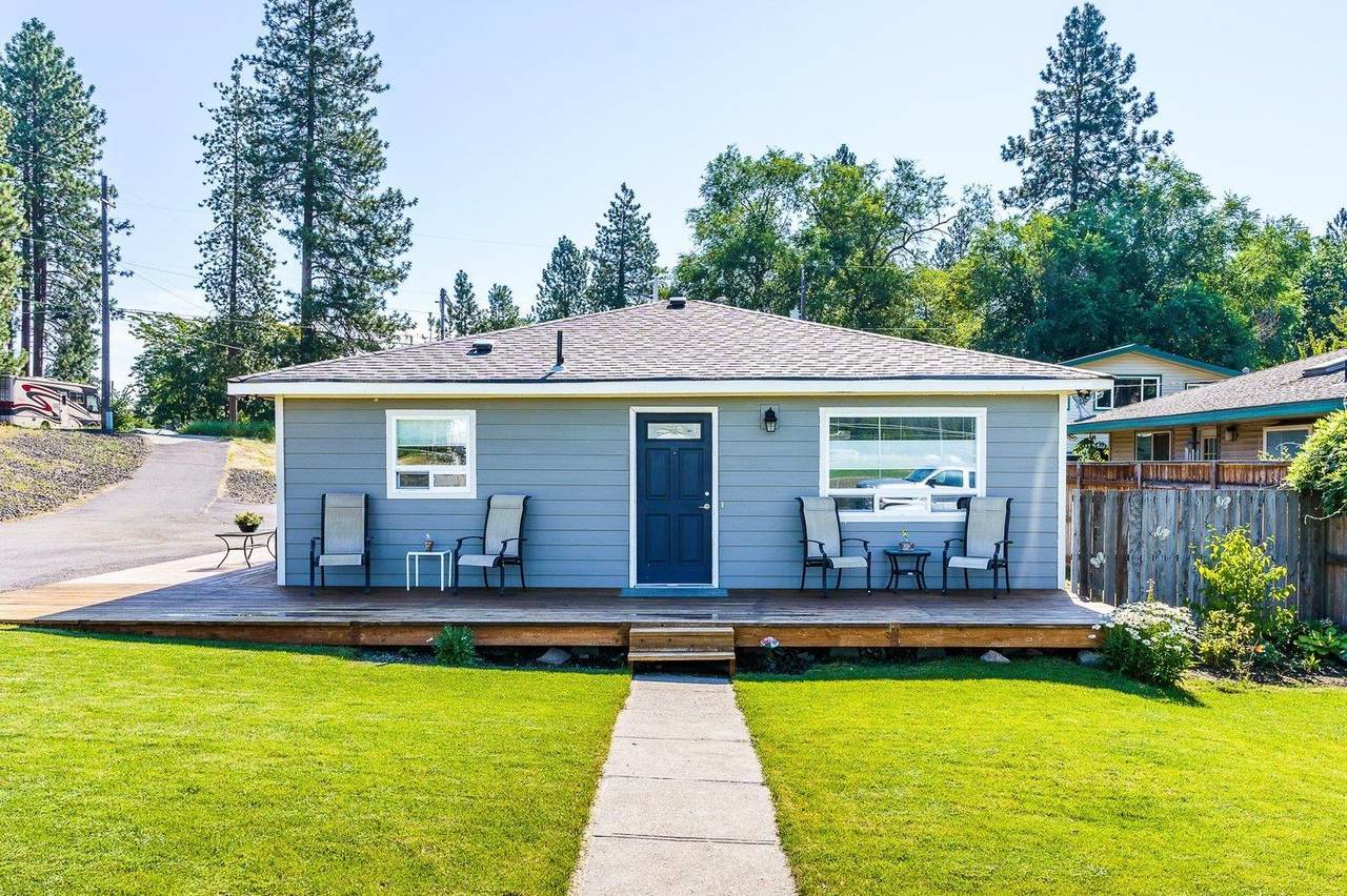 1105 Raymond Rd - Photo 1