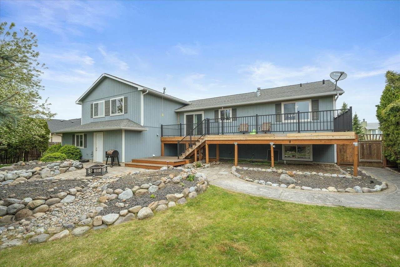 18020 Springfield Ave - Photo 1