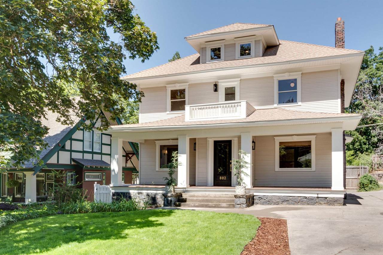 802 14th Ave - Photo 1