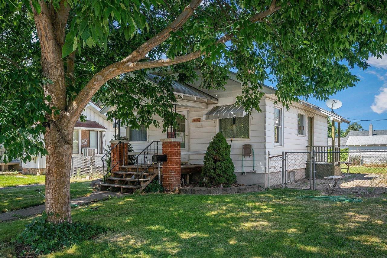 3903 5th Ave - Photo 1