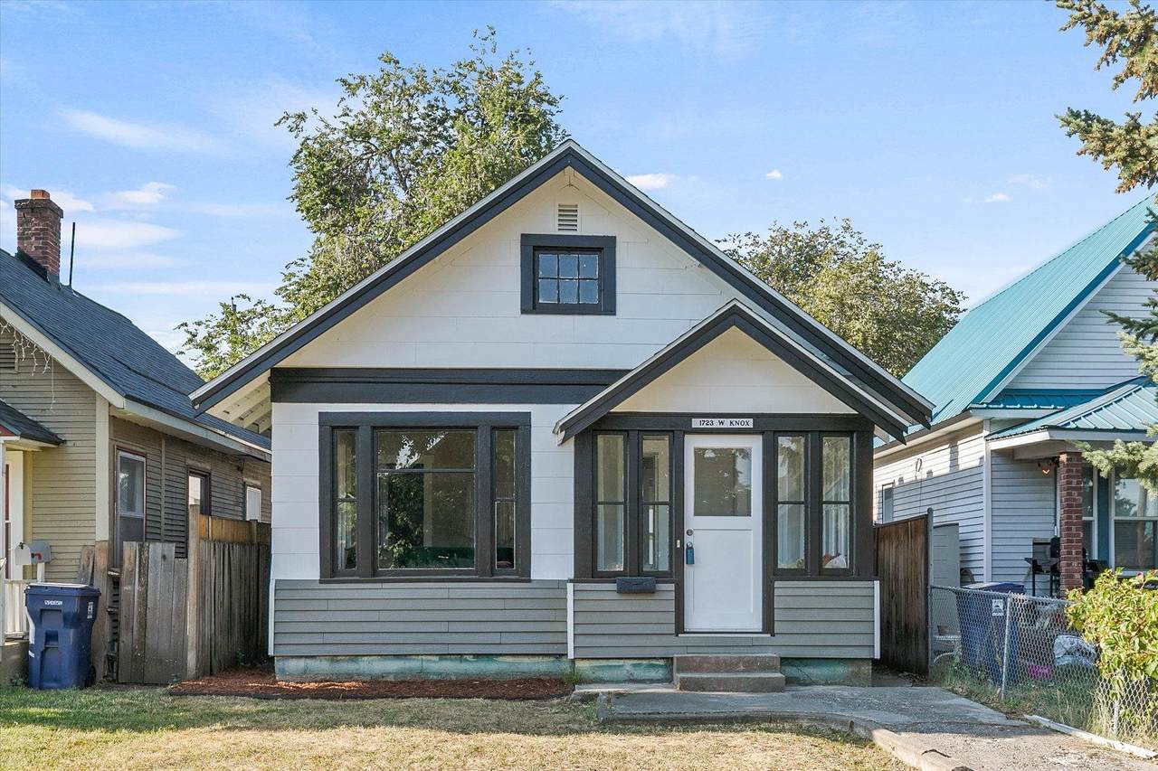 1723 Knox Ave - Photo 1