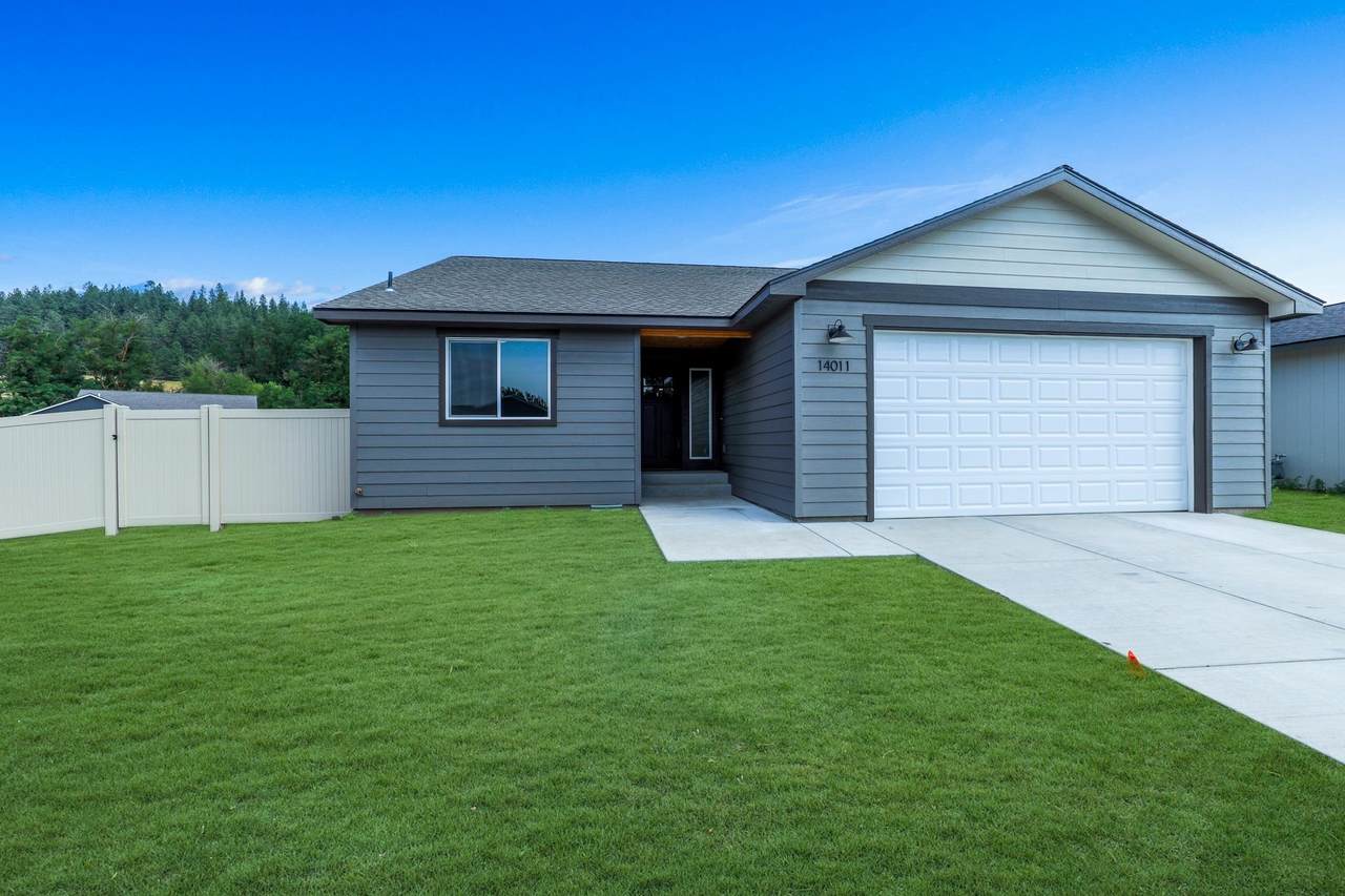 14011 Sanson Ave - Photo 1