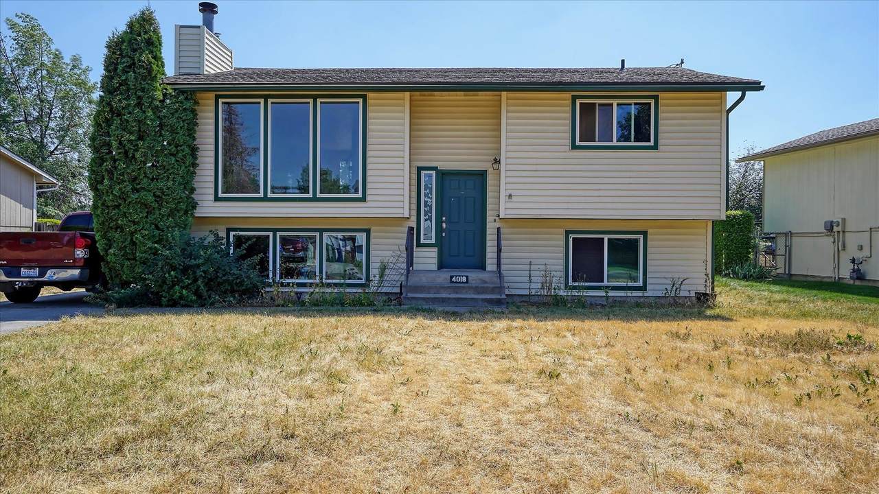 4018 Montgomery Ave - Photo 1