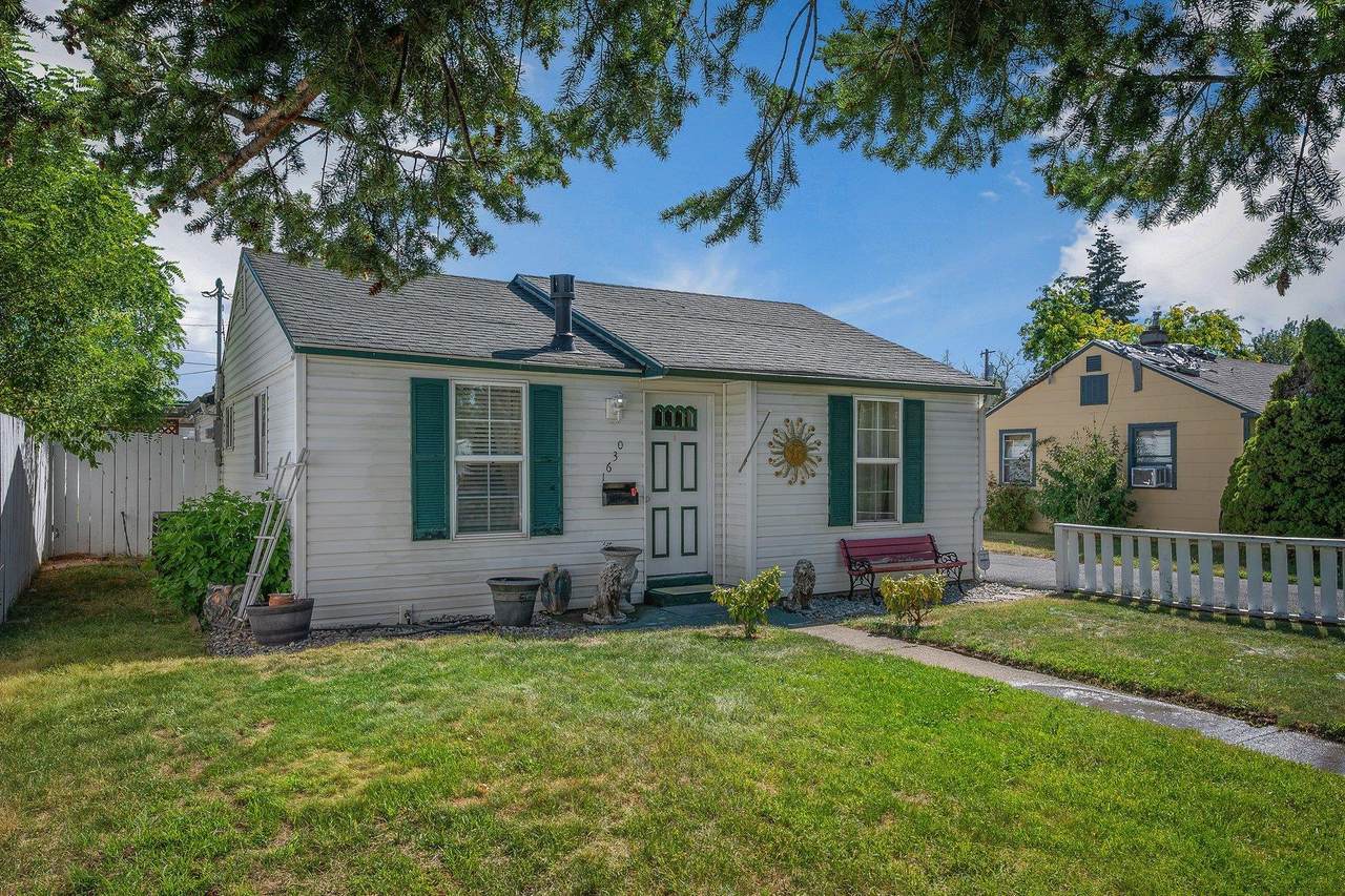 1630 Crown Ave - Photo 1