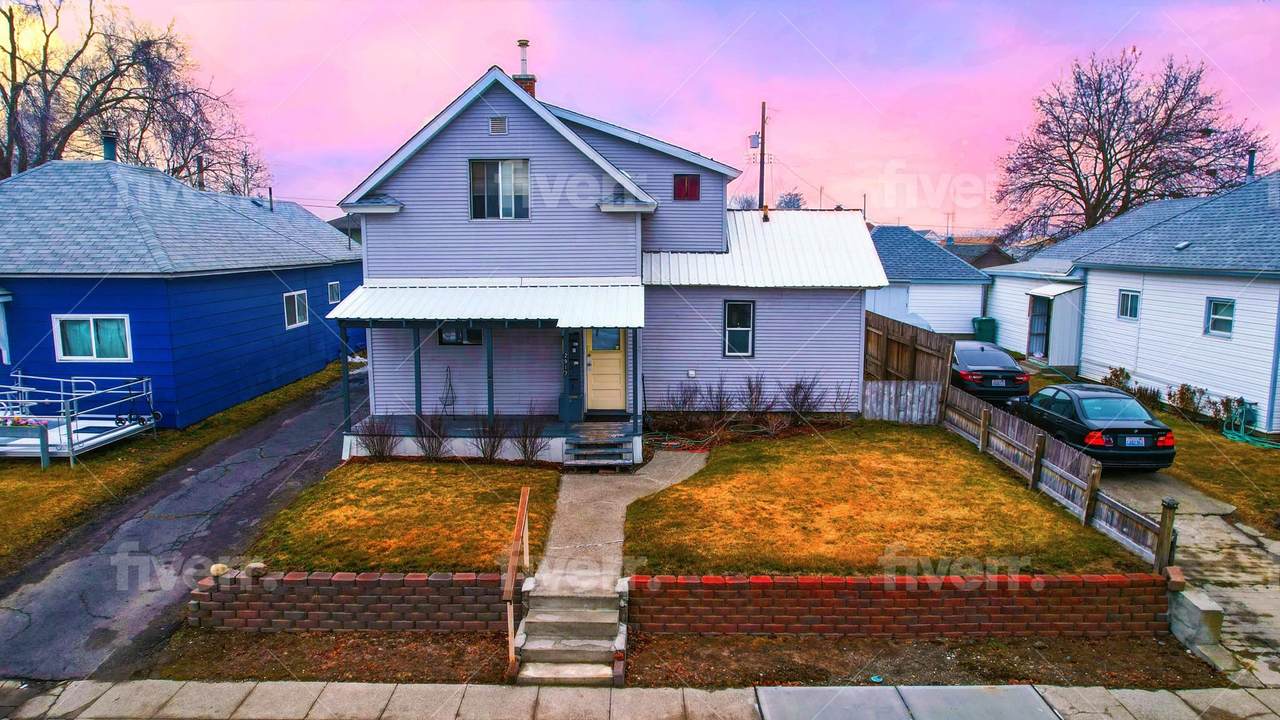 2917 Sanson Ave - Photo 1