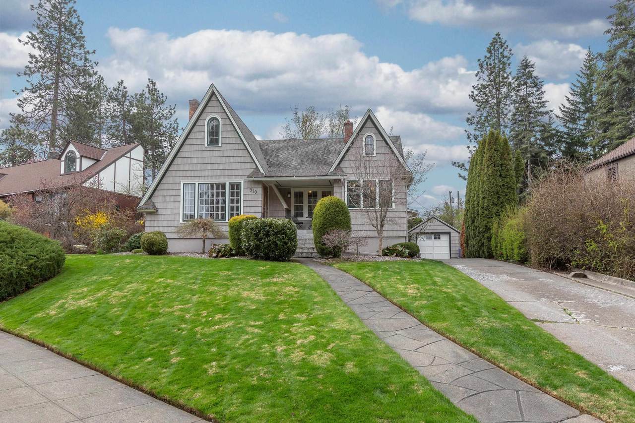 910 28th Ave - Photo 1