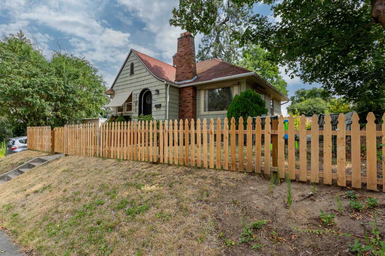 1517 Perry St - Photo 1