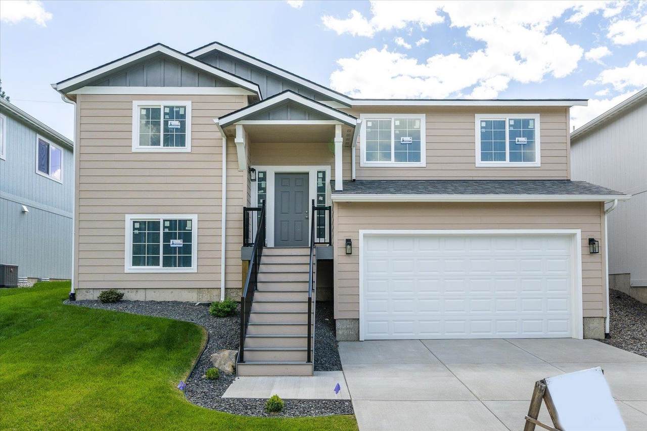 728 Canterbury Ln - Photo 1