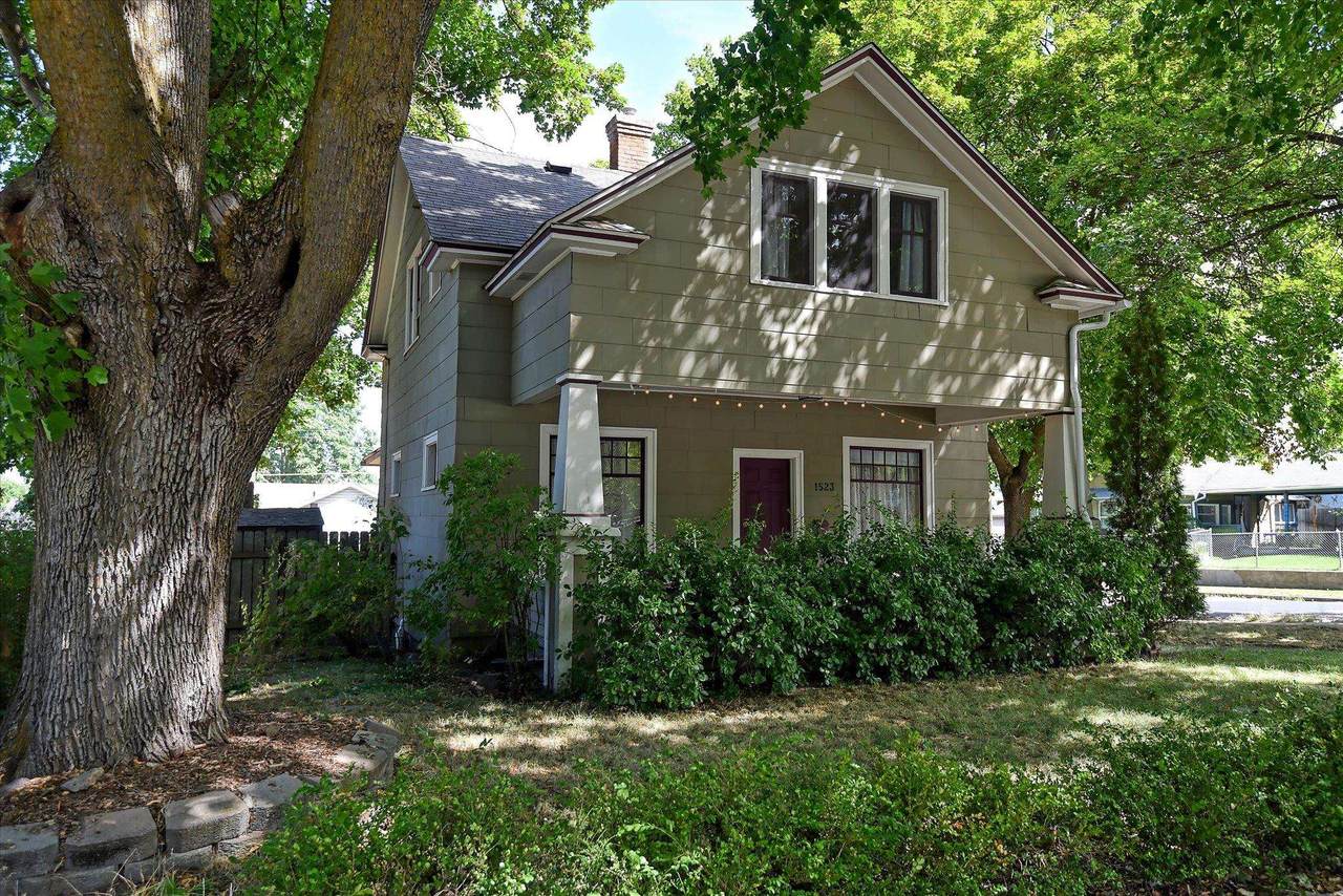 1523 10th Ave - Photo 1