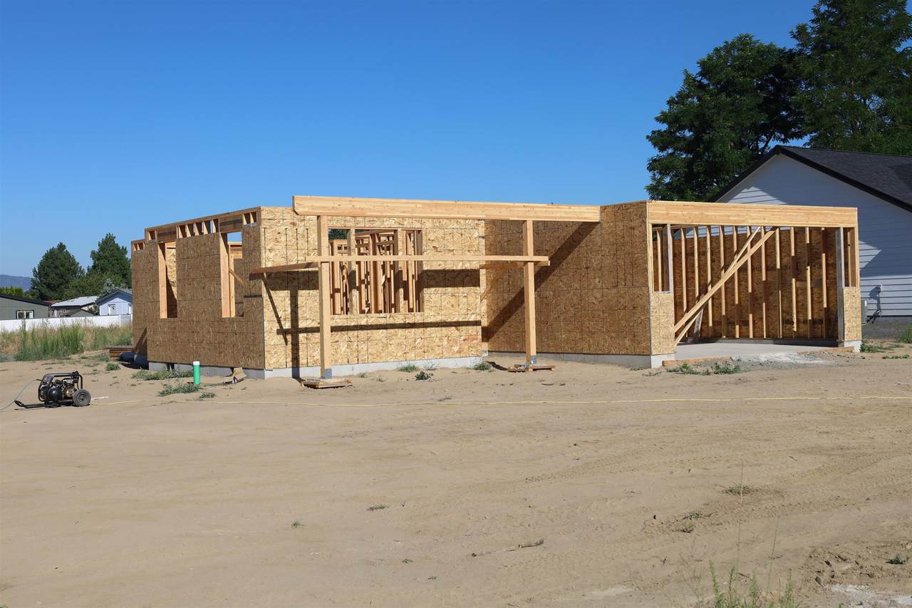 614 Colville Rd - Photo 1