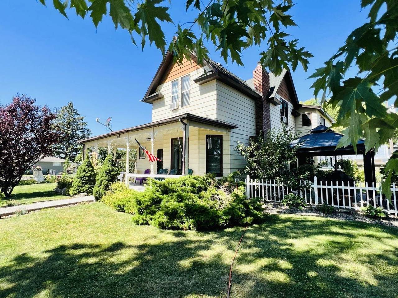 816 Merriam St - Photo 1