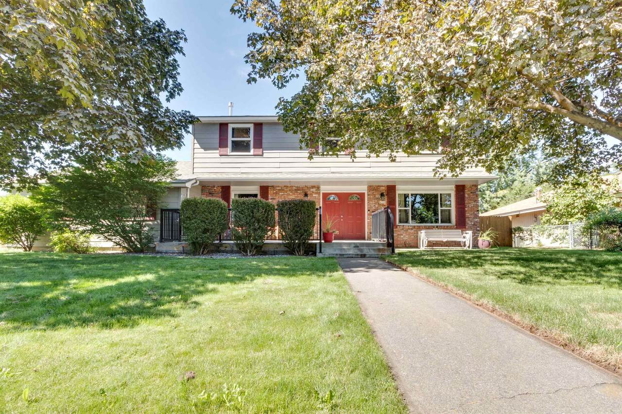 4328 Lee St - Photo 1