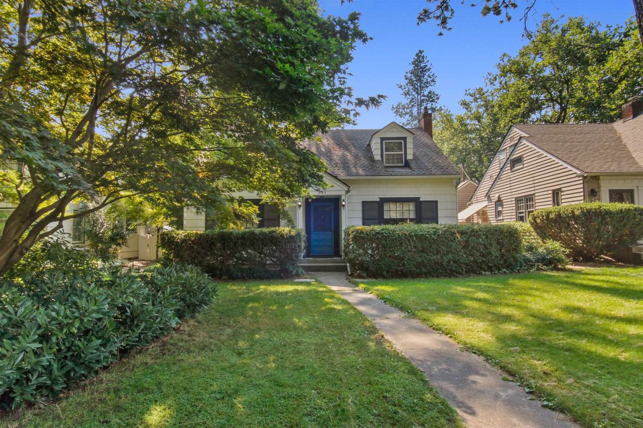 833 Shoshone Pl - Photo 1