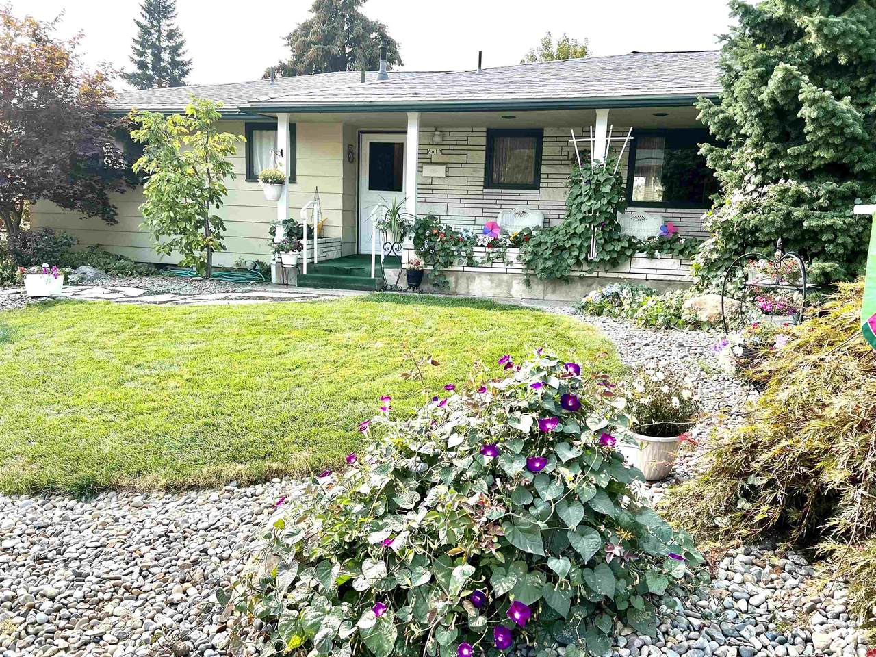 6619 Greenwood Blvd - Photo 1