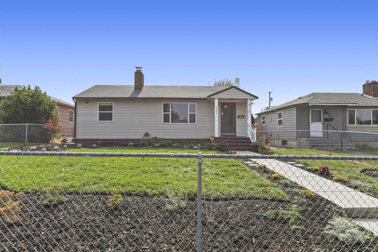 3424 Jackson Ave - Photo 1