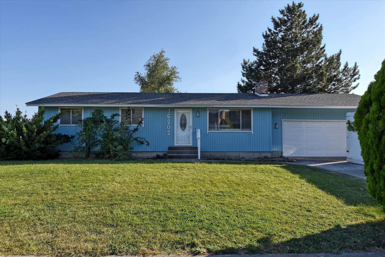 16202 Rich Ave - Photo 1