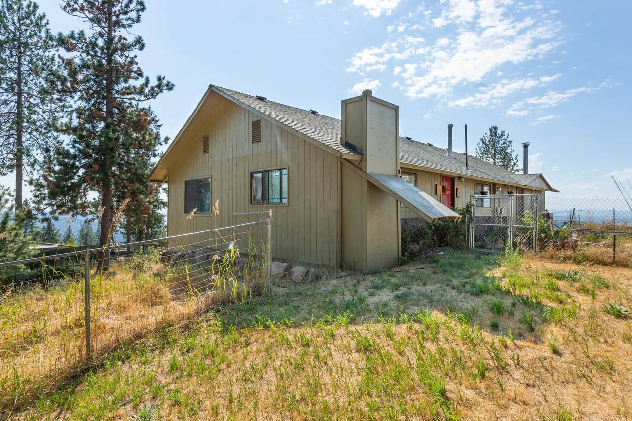 17605 Timberlane Cir - Photo 1