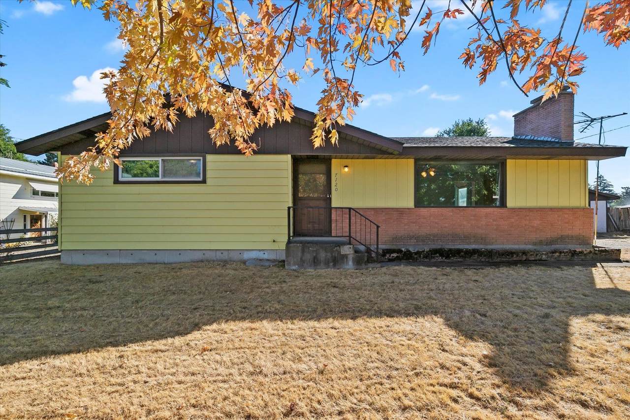 7120 Smith St - Photo 1