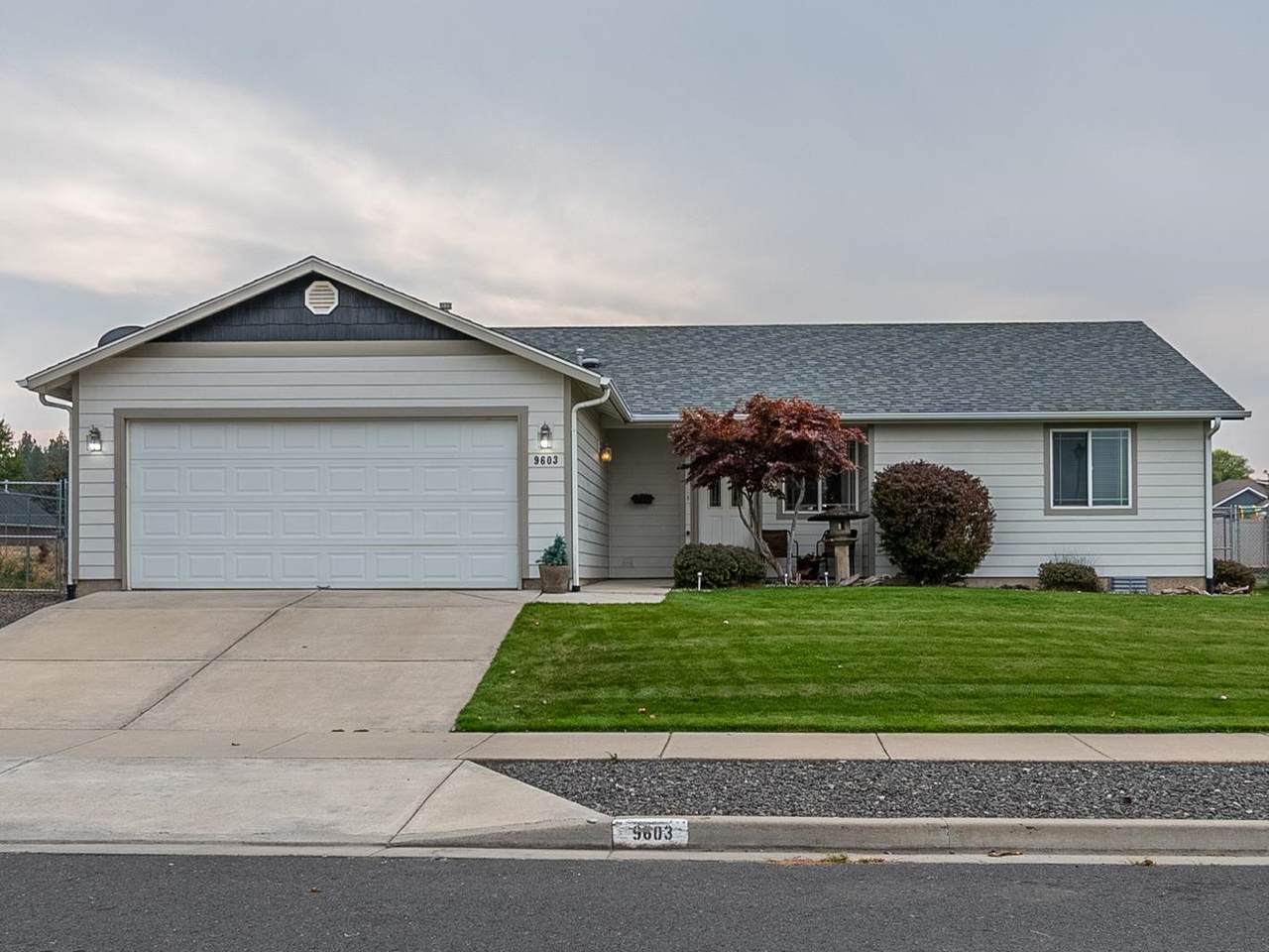 9603 72nd Ave - Photo 1