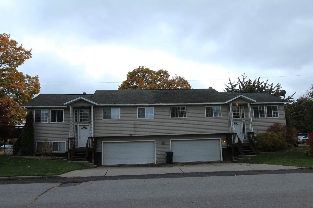 912 Jackson Ave - Photo 1
