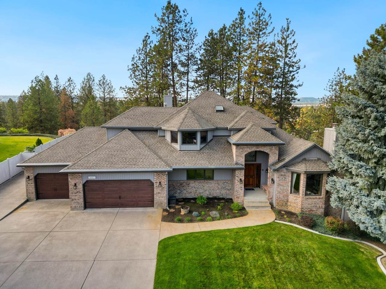 5021 Howesdale Dr - Photo 1