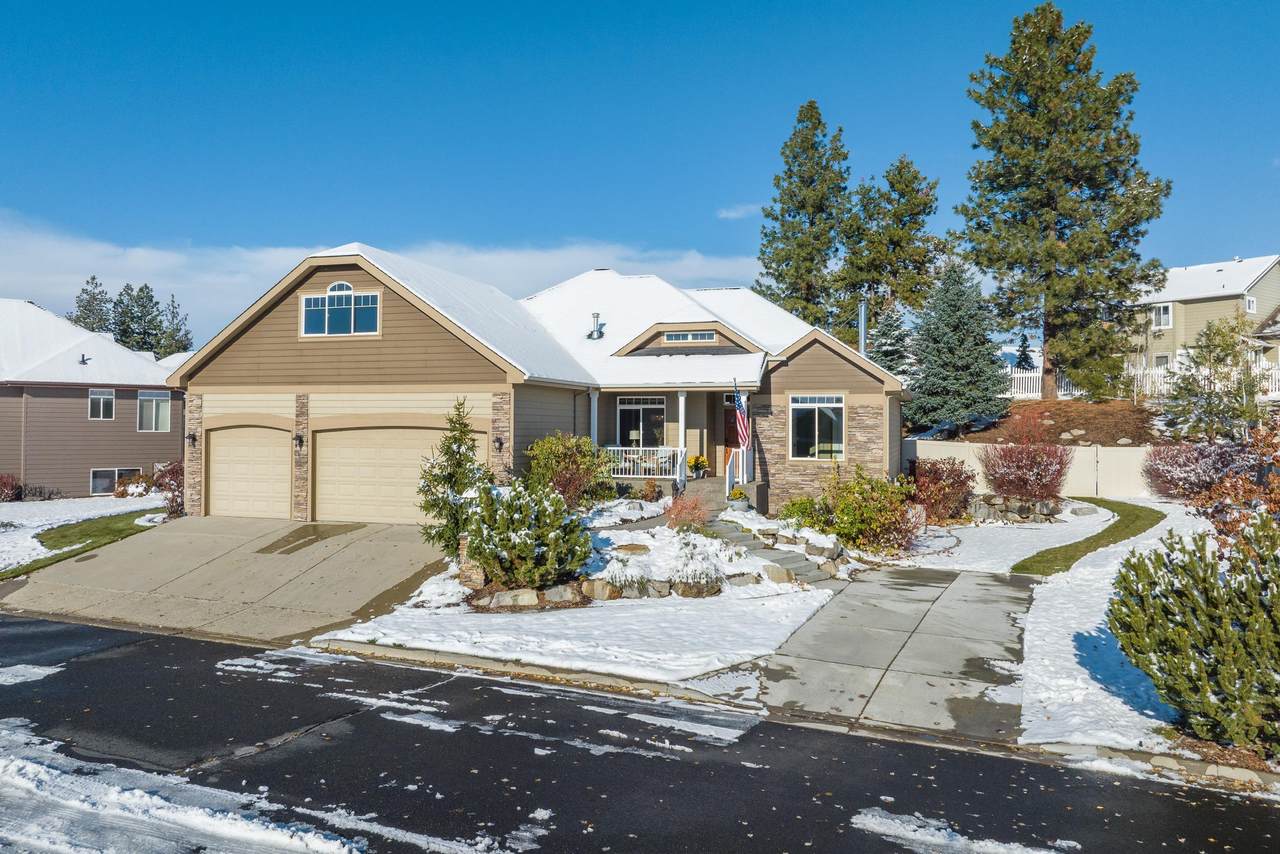 10944 Acoma Dr - Photo 1