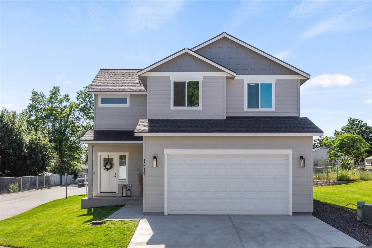 7903 N Country Homes Blvd - Photo 1