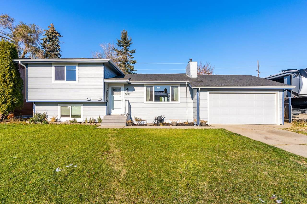 4219 Jackson Ave - Photo 1