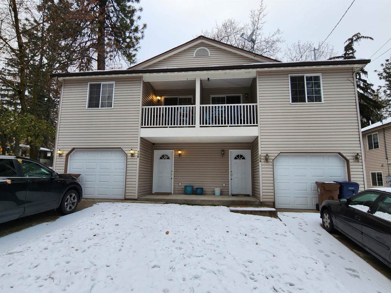756 Garfield St - Photo 1