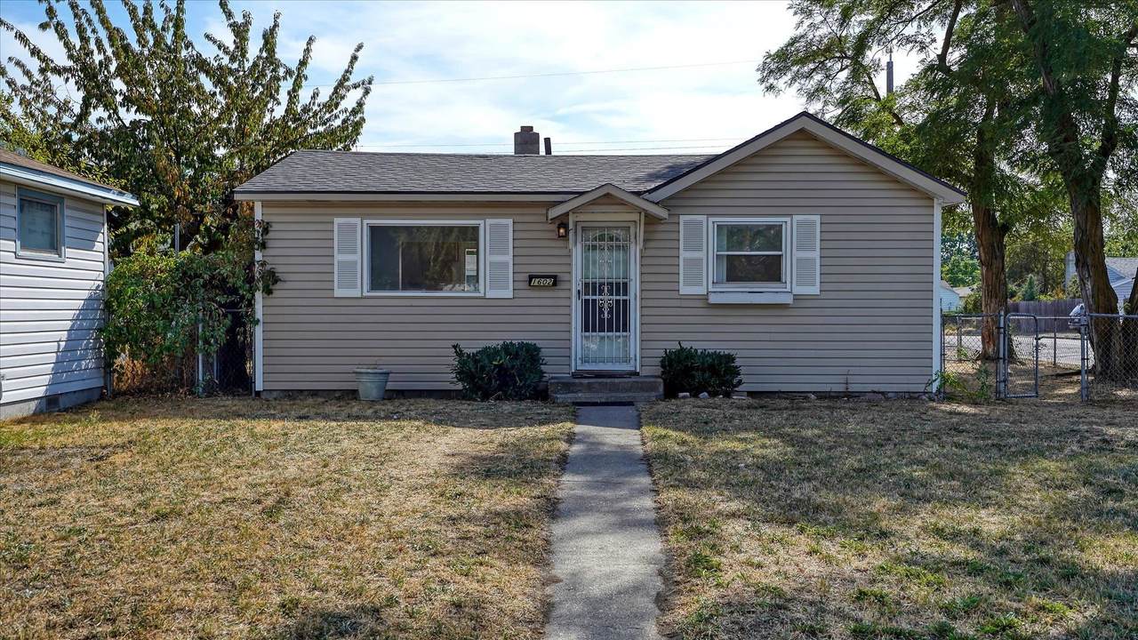 1602 Central Ave - Photo 1