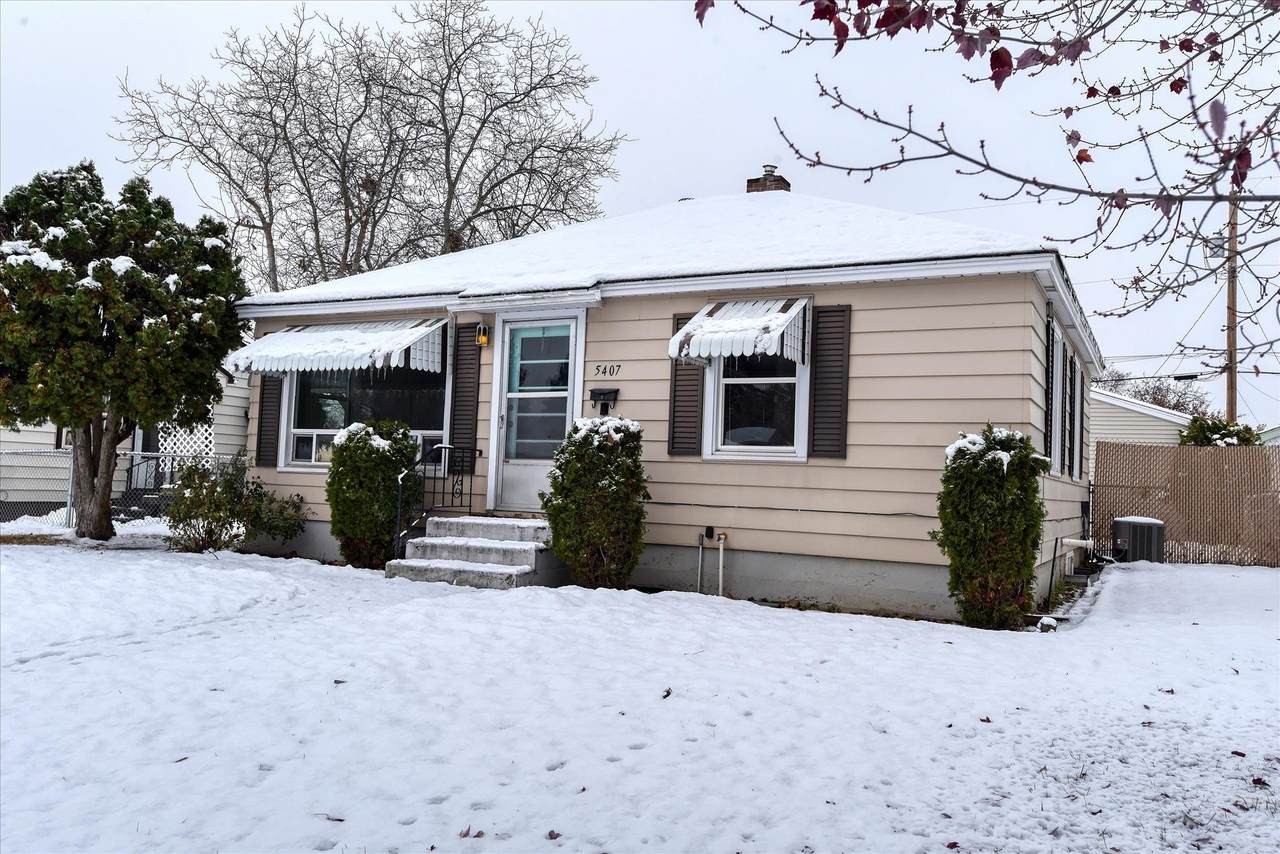 5407 Elm St - Photo 1
