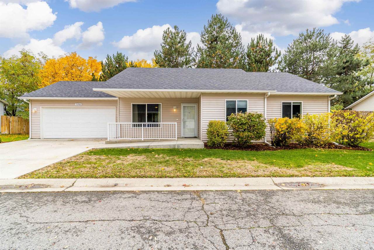 15208 Riverside Ln - Photo 1