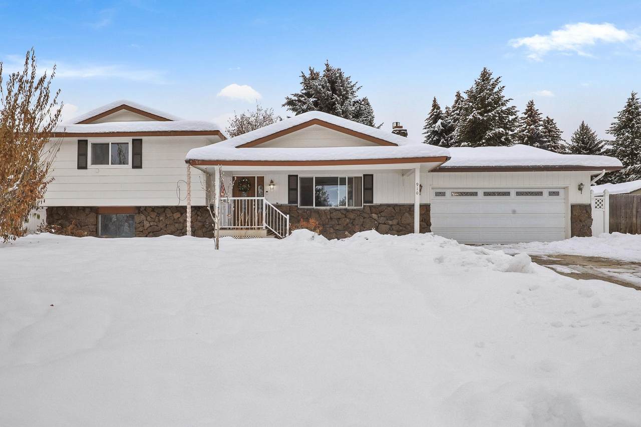 910 Winchester Ct - Photo 1