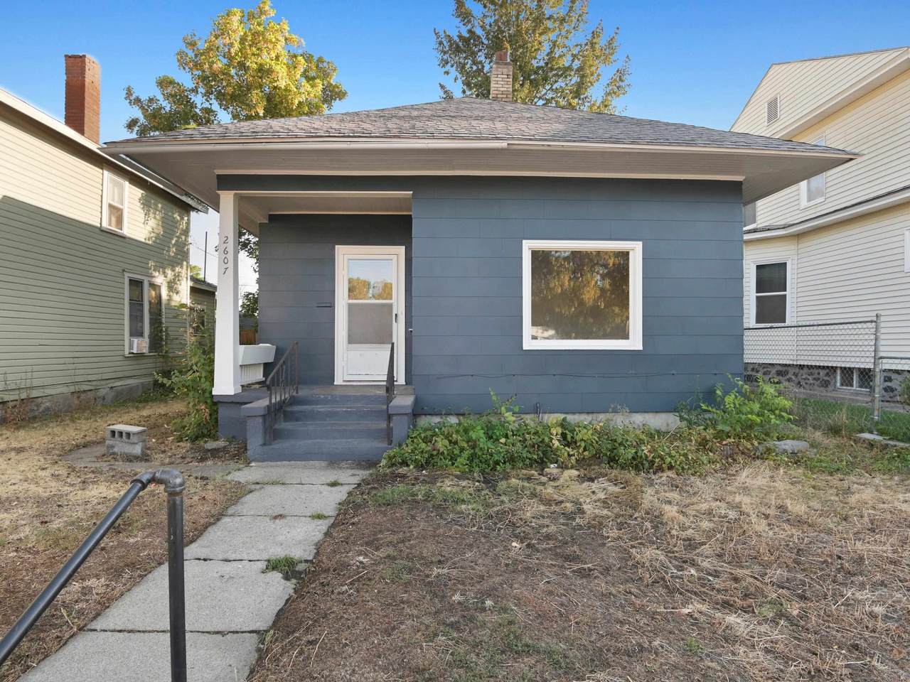 2607 Dean Ave - Photo 1