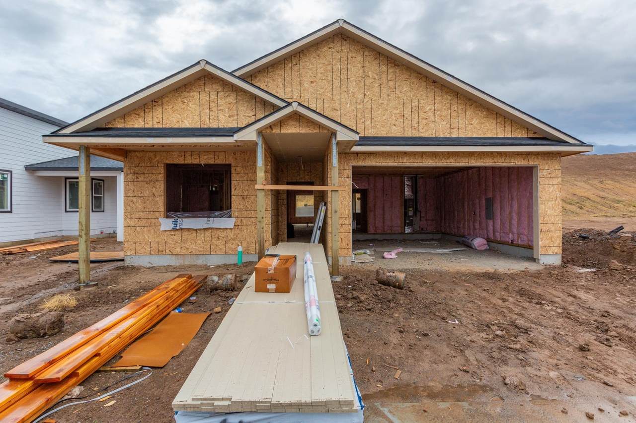 1022 Greenfield Dr - Photo 1