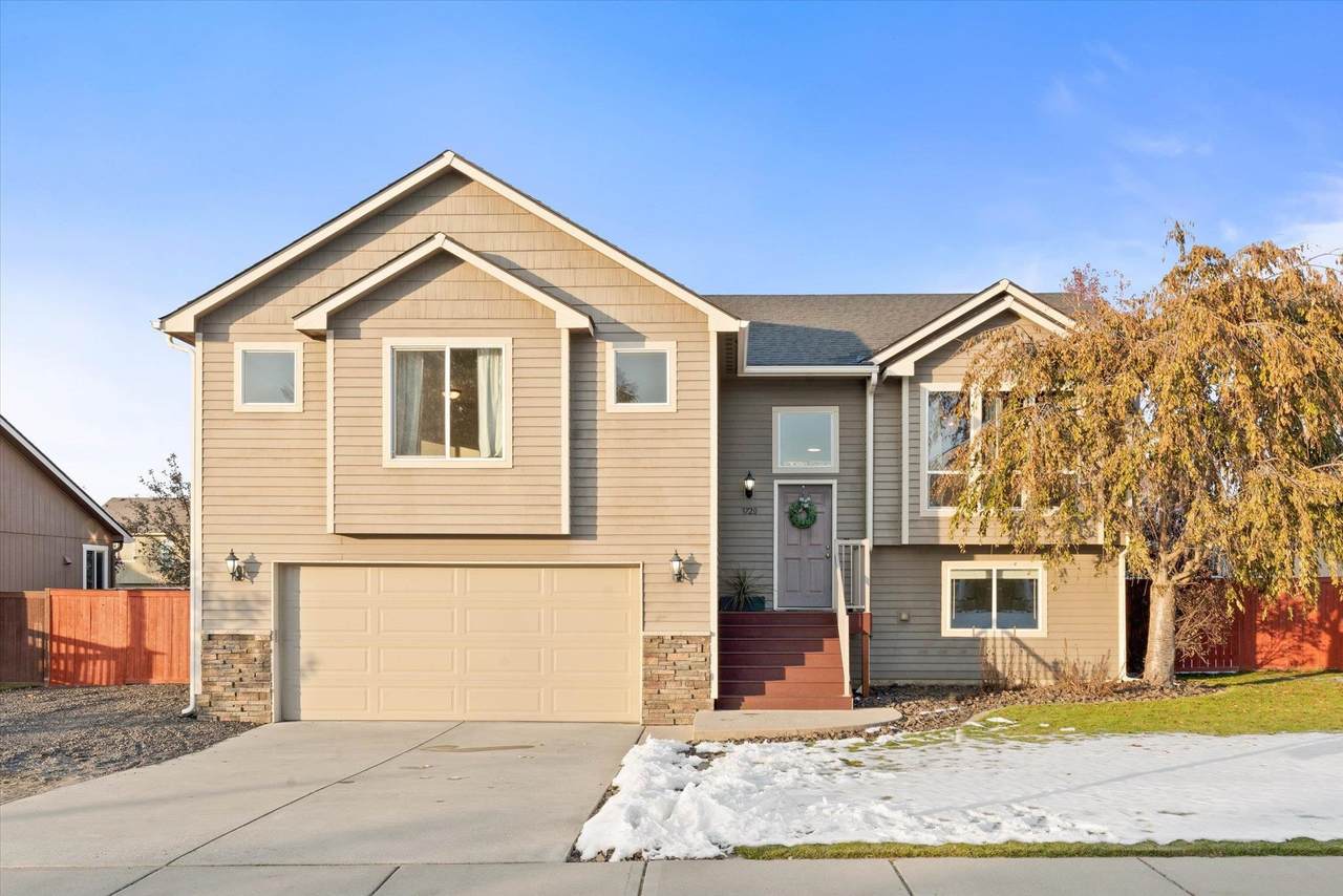 3720 Jay Ave - Photo 1
