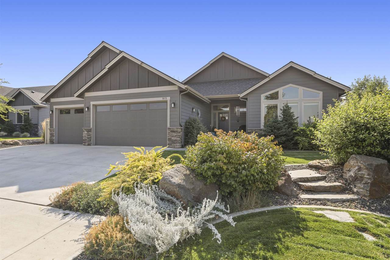 915 Basalt Ridge Dr - Photo 1