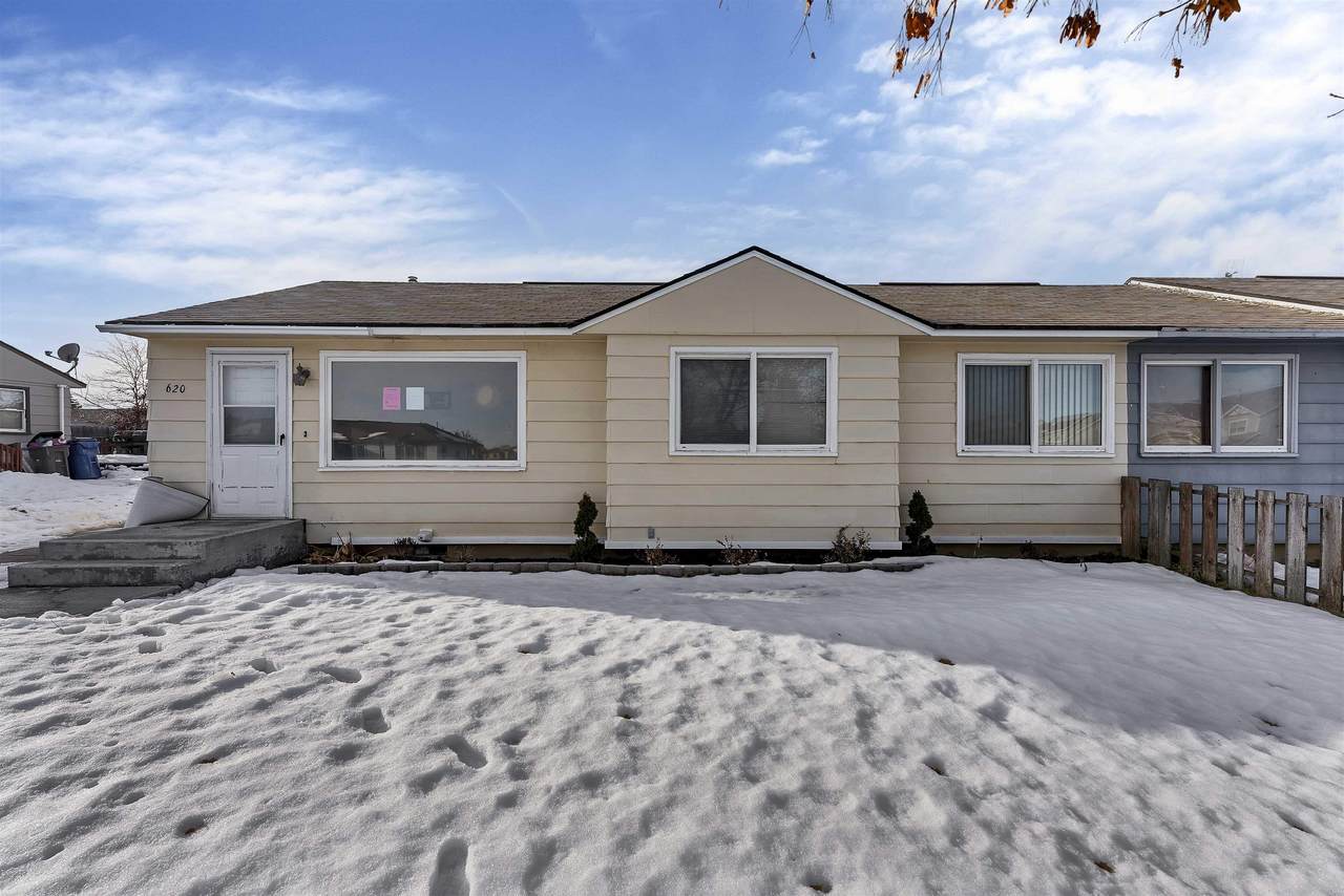 620 Lawson St - Photo 1