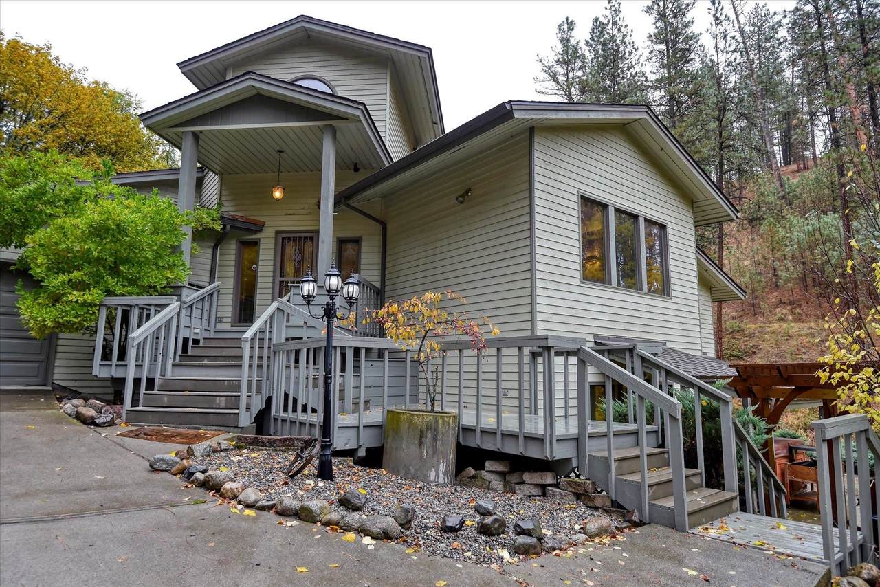 721 Hazard Rd - Photo 1