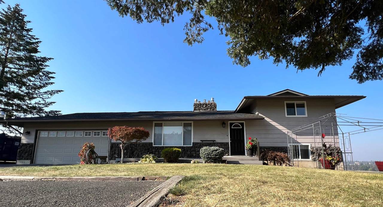 6017 37th Ave - Photo 1